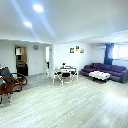 "Near Vega" Apartment มามายา ภายนอก รูปภาพ